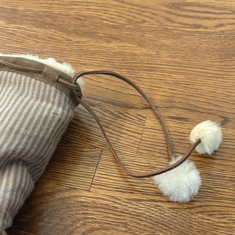 Striped Uggs - Picture 7 of 8